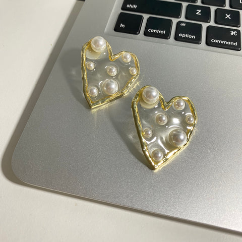 Heart and Pearl Earring